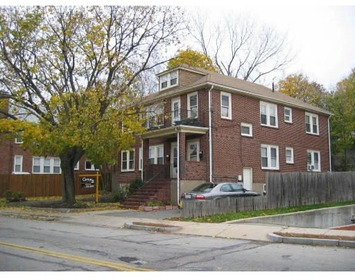 Unit for sale at 127 Waverley Ave, Watertown, MA 02472