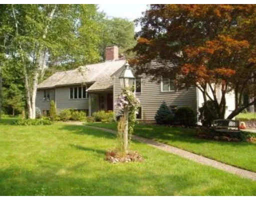 Unit for sale at 19 Cortland Lane, Lynnfield, MA 01940