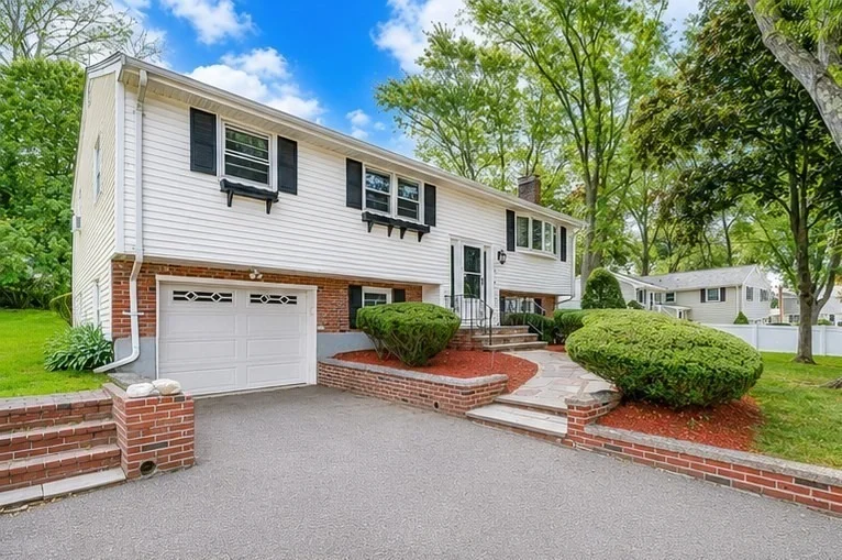 Unit for sale at 11 Coweeset Dr, Brockton, MA 02301