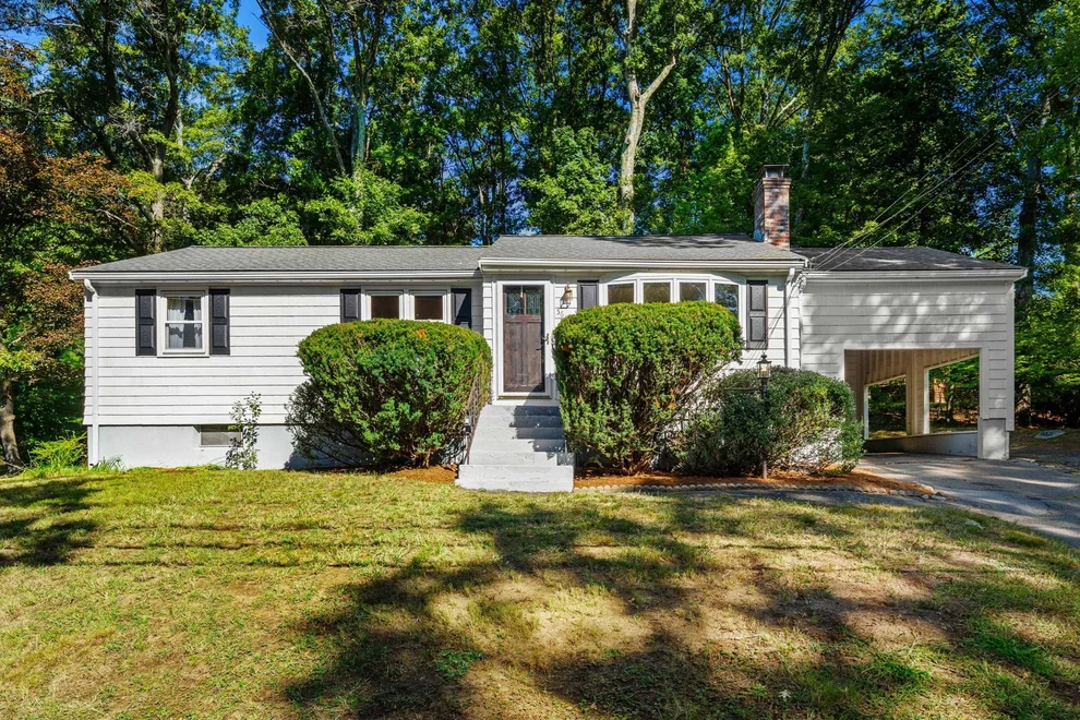 Unit for sale at 56 Skilton Ln, Burlington, MA 01803