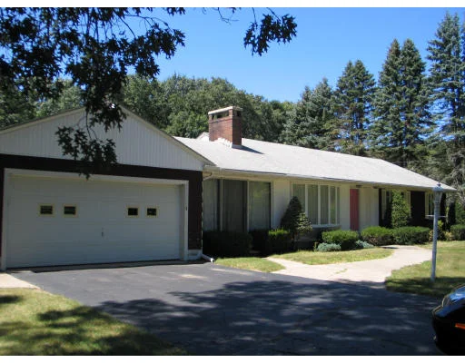 Unit for sale at 105 Richardson, Uxbridge, MA 01569