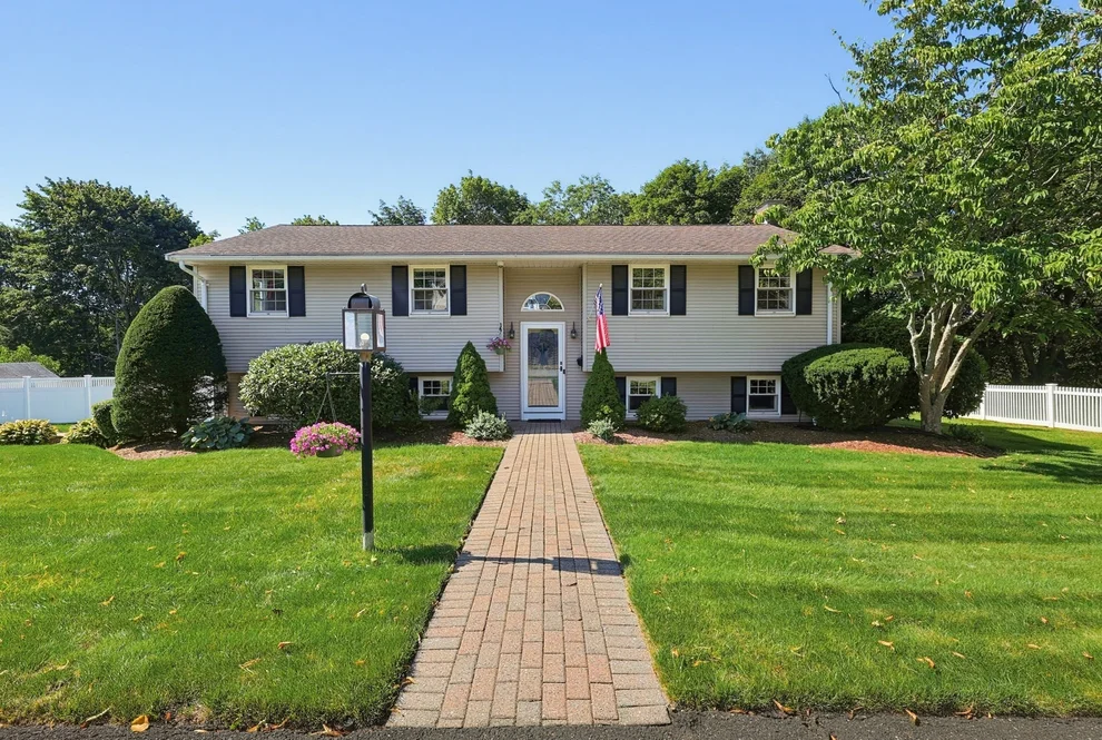 Unit for sale at 18 Princeton St, Peabody, MA 01960