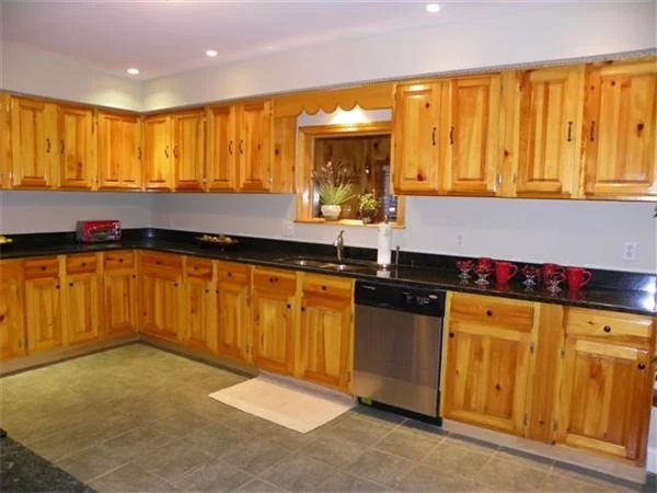 Unit for sale at 107 Main Street, Plaistow, NH 03865