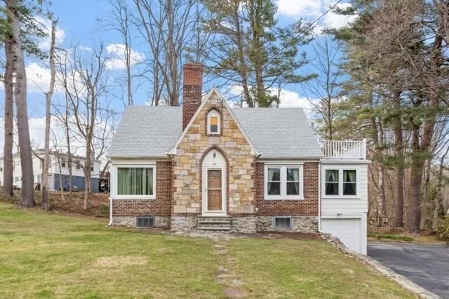 Unit for sale at 164 W Main St, Dudley, MA 01571