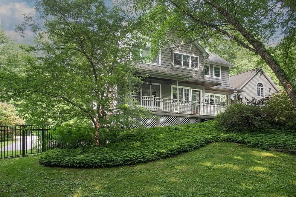 Unit for sale at 25 Hawthorne Ter, Northampton, MA 01062