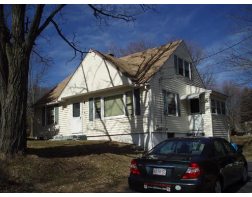 Unit for sale at 322 Stafford St, Leicester, MA 01611
