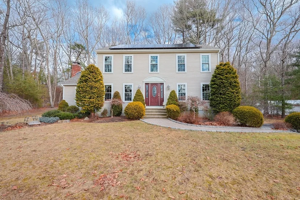 Unit for sale at 6 Daniels Rd, Mendon, MA 01756
