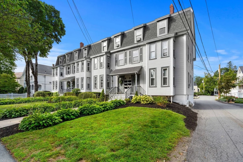 12 Maple Avenue