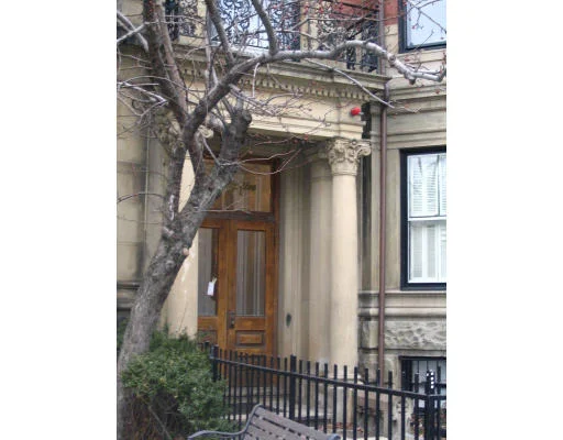 Unit for sale at 135 Commonwealth Ave, Boston, MA 02116