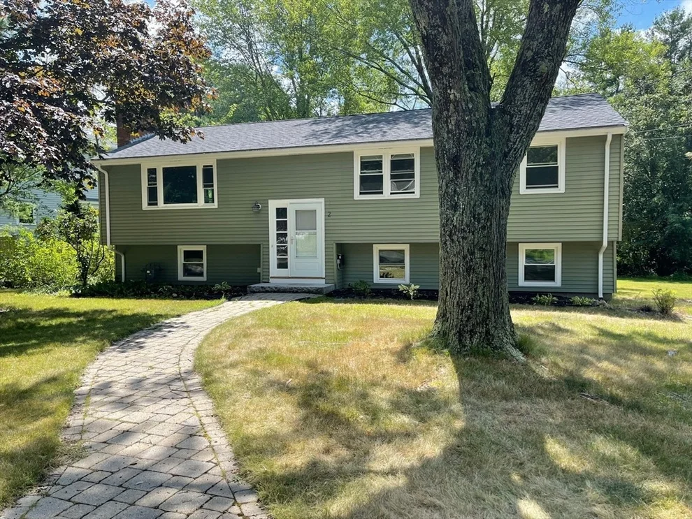 Unit for sale at 2 Mark Street, Manchester, MA 01944