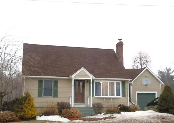 Unit for sale at 6 Grove St, Paxton, MA 01612