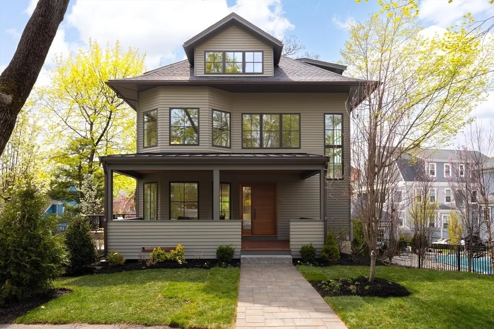 Unit for sale at 15 Woodcliff Rd, Newton, MA 02461