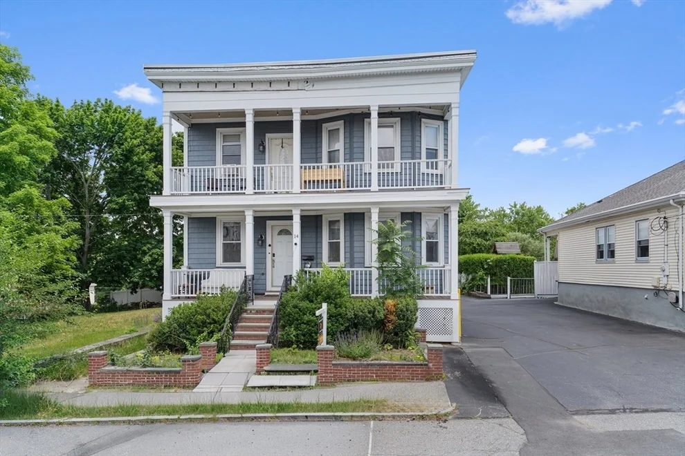 Unit for sale at 14 Columbia Rd, Wakefield, MA 01880