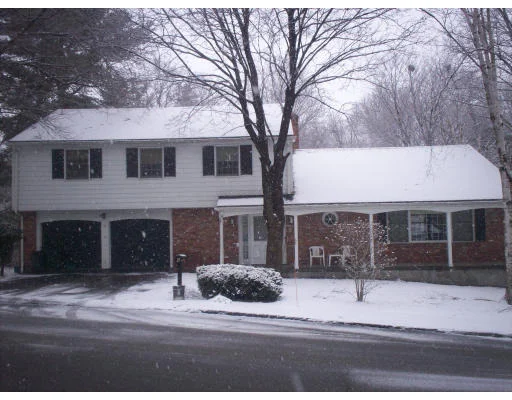 Unit for sale at 6 Ledgewood Rd, Woburn, MA 01801