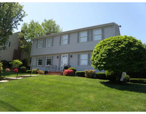 Unit for sale at 11 Gardiner Rd, Quincy, MA 02169