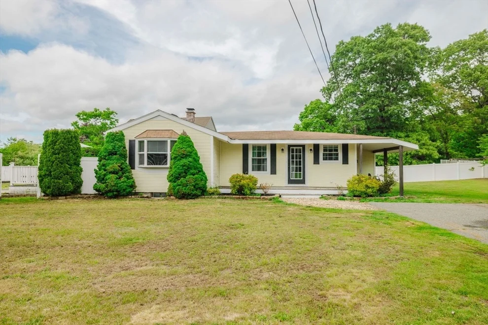 Unit for sale at 160 Willis, Seekonk, MA 02771