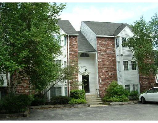Unit for sale at 121 Tall Oaks Dr, Weymouth, MA 02190