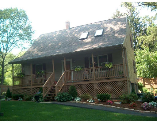 Unit for sale at 144 Leicester Street, Auburn, MA 01501