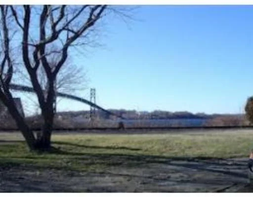 Unit for sale at 45 Old Pier Road, Portsmouth, RI 02871