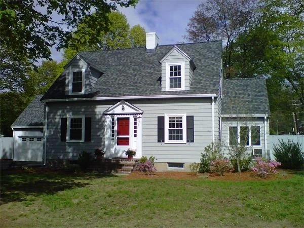 Unit for sale at 3 Washington Avenue, Needham, MA 02492