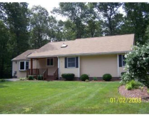 Unit for sale at 11 Summer Hill, Medway, MA 02053