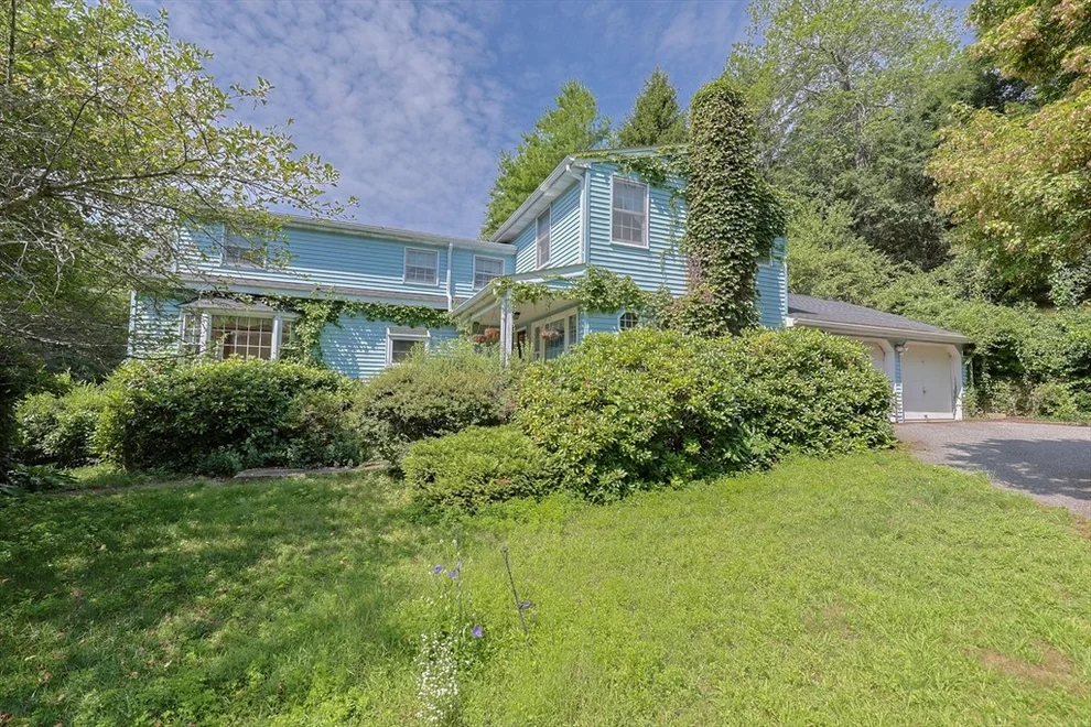 Unit for sale at 179 Whitins Road, Sutton, MA 01590