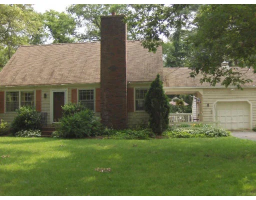 Unit for sale at 8 Arrowhead Rd., Topsfield, MA 01983