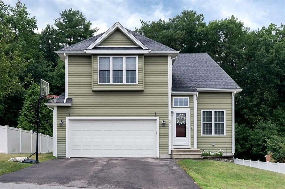 Unit for sale at 12 Snowberry Lane, Holden, MA 01520