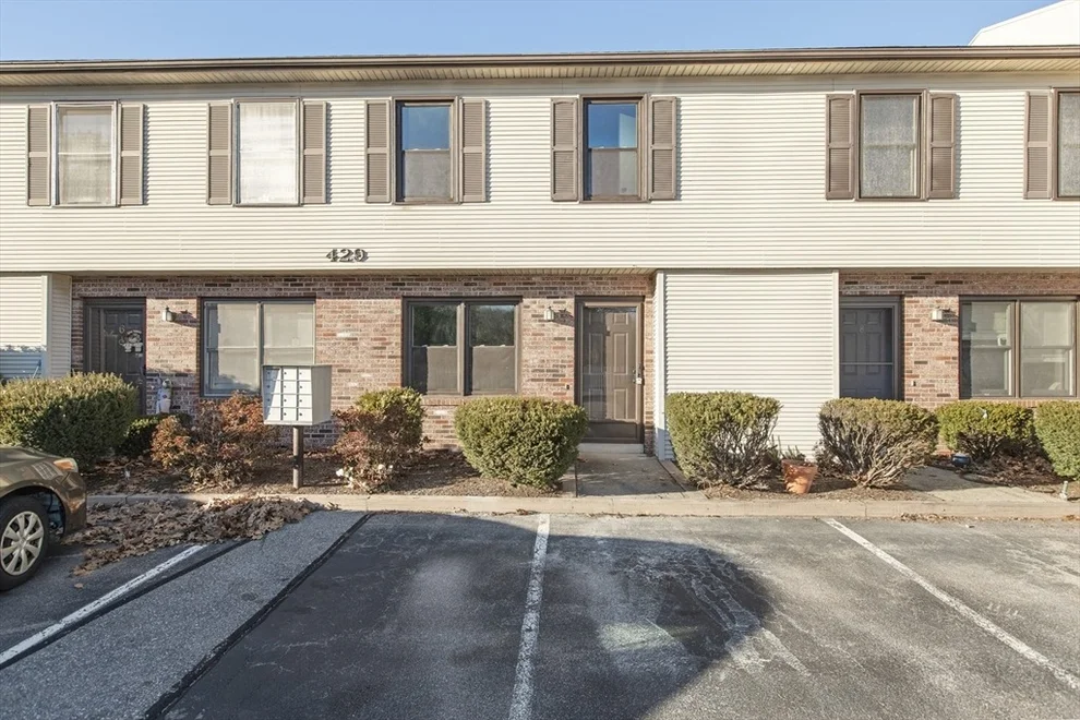 Unit for sale at 429 S Main Street, Attleboro, MA 02703