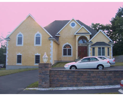 Unit for sale at 3 Mccafferty Way, Burlington, MA 01803
