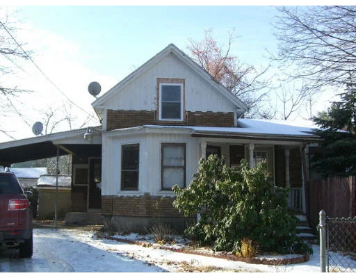 Unit for sale at 194 Grand St, Worcester, MA 01603