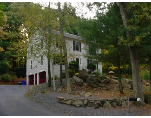 Unit for sale at 66 Buttonwood Ave, Sutton, MA 01590