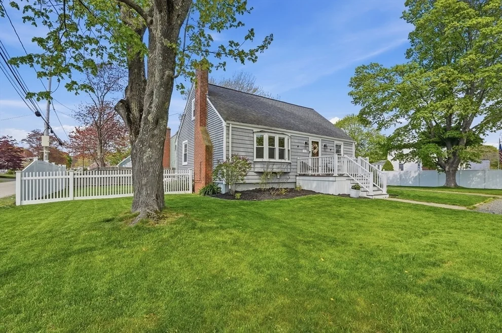 Unit for sale at 121 Moreland Road, Weymouth, MA 02191