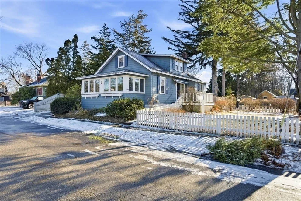 Unit for sale at 1 Beacon St, Newburyport, MA 01950