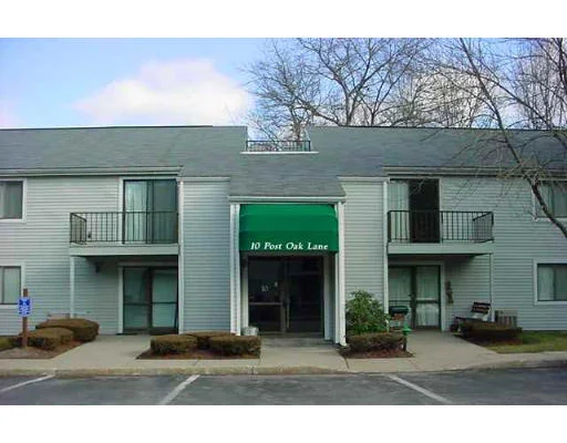 Unit for sale at 10 Post Oak Lane, Natick, MA 01760