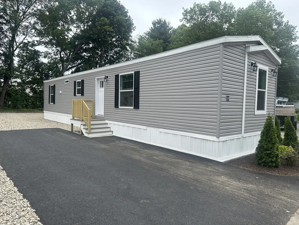 Unit for sale at 1346 Newport Ave, Attleboro, MA 02703