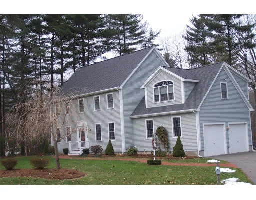 Unit for sale at 20 Williamsburg Lane, Attleboro, MA 02703
