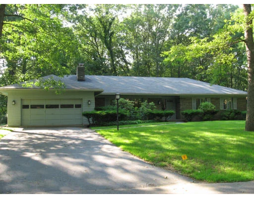Unit for sale at 77 Magnolia Circle, Longmeadow, MA 01106