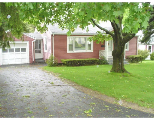 Unit for sale at 83 Stoneleigh Road, Holden, MA 01520