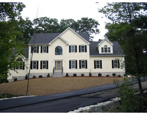 Unit for sale at 8 Karen Lane, Milford, MA 01757