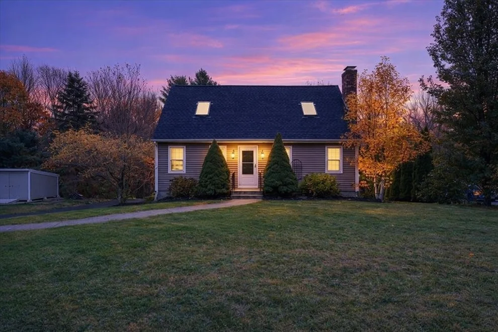 Unit for sale at 4 N Meadow Ln, Charlton, MA 01507
