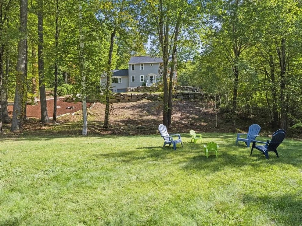 Unit for sale at 64 Lyndeborough Rd, Amherst, NH 03031