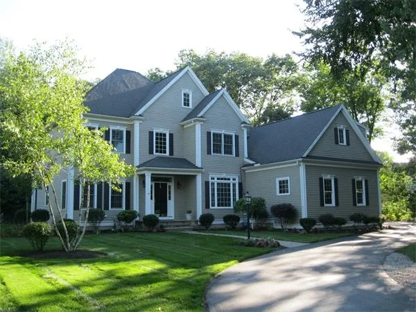 Unit for sale at 9 Jamie Lane, Shrewsbury, MA 01545