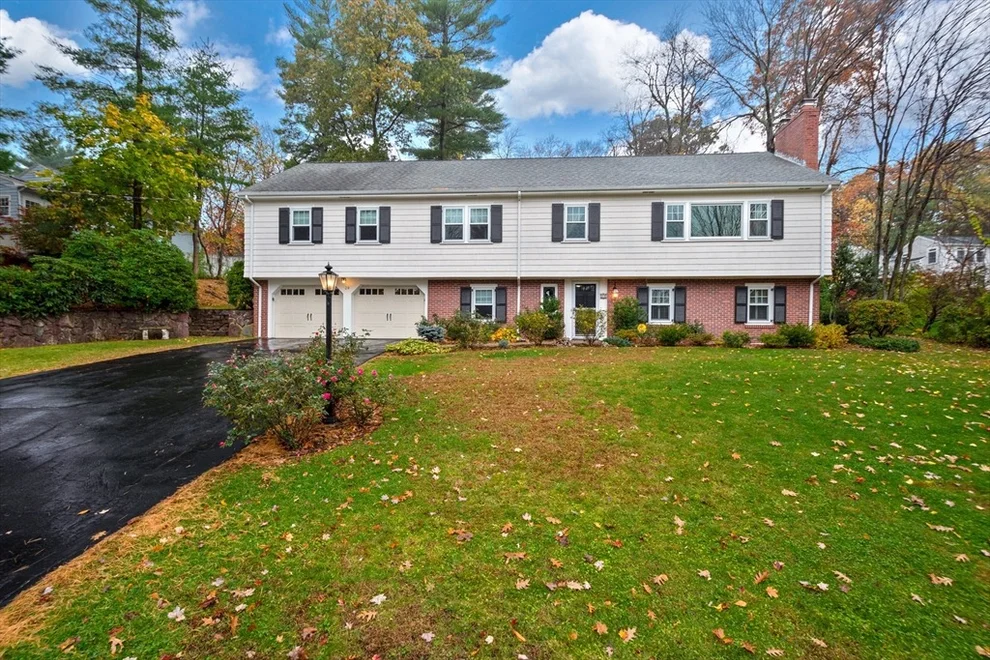 Unit for sale at 29 Pilgrim Dr, Winchester, MA 01890
