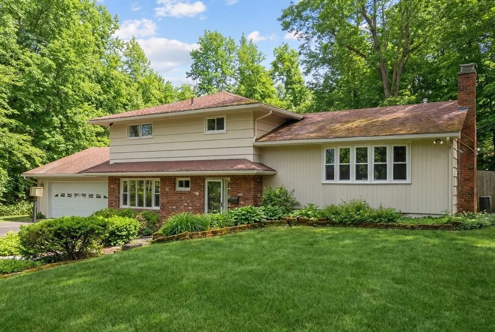 Unit for sale at 3 Mower St, Paxton, MA 01612