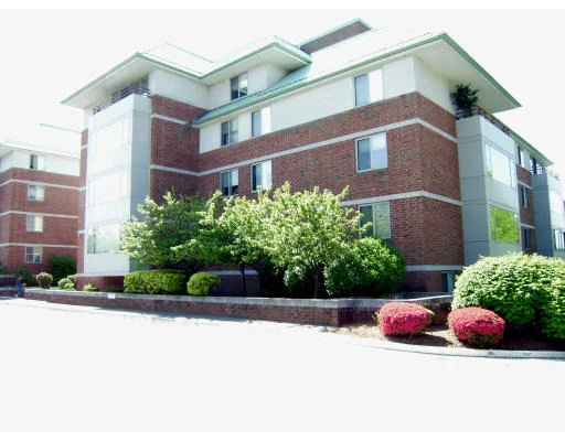 Unit for sale at 173 Oak Street, Newton, MA 02464