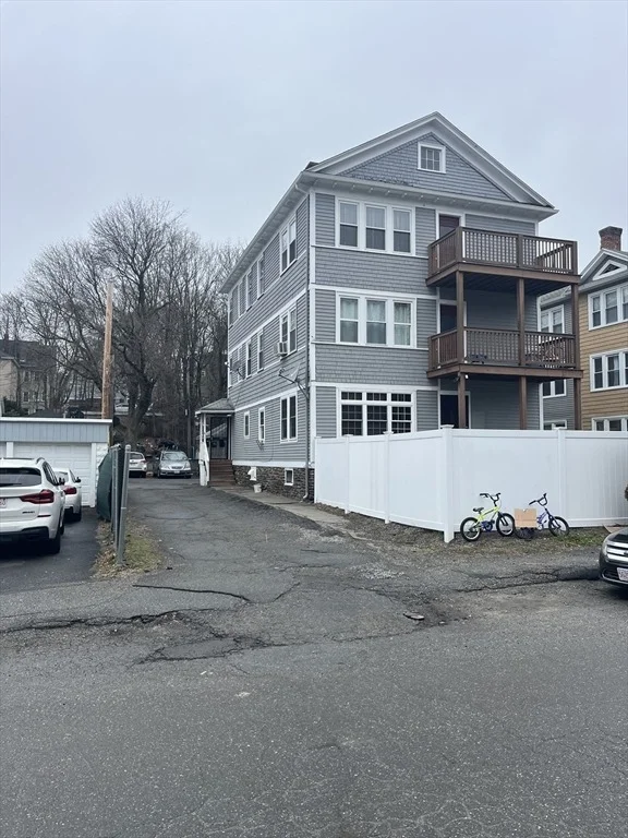 Unit for sale at 41 Hooper St, Worcester, MA 01605