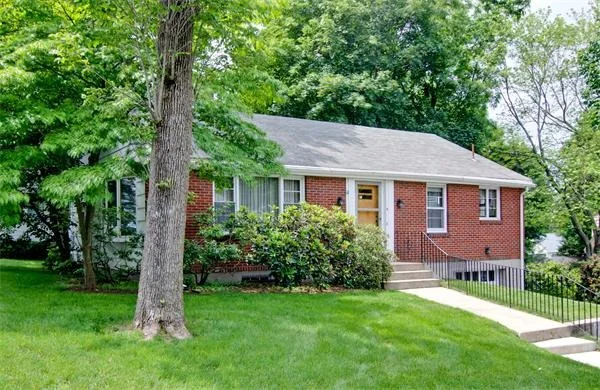 Unit for sale at 8 Day Hill Rd, Framingham, MA 01702