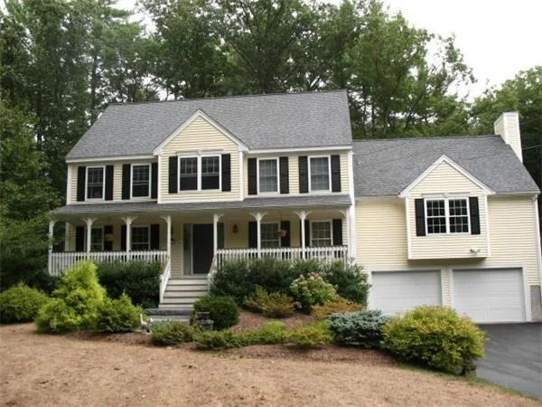 Unit for sale at 11 W Shore Rd, Merrimac, MA 01860