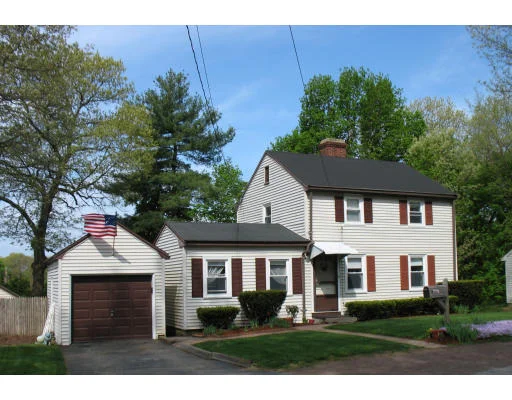 Unit for sale at 28 Fairmount Road, Reading, MA 01867
